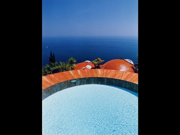 Maison Pierre Cardin piscine